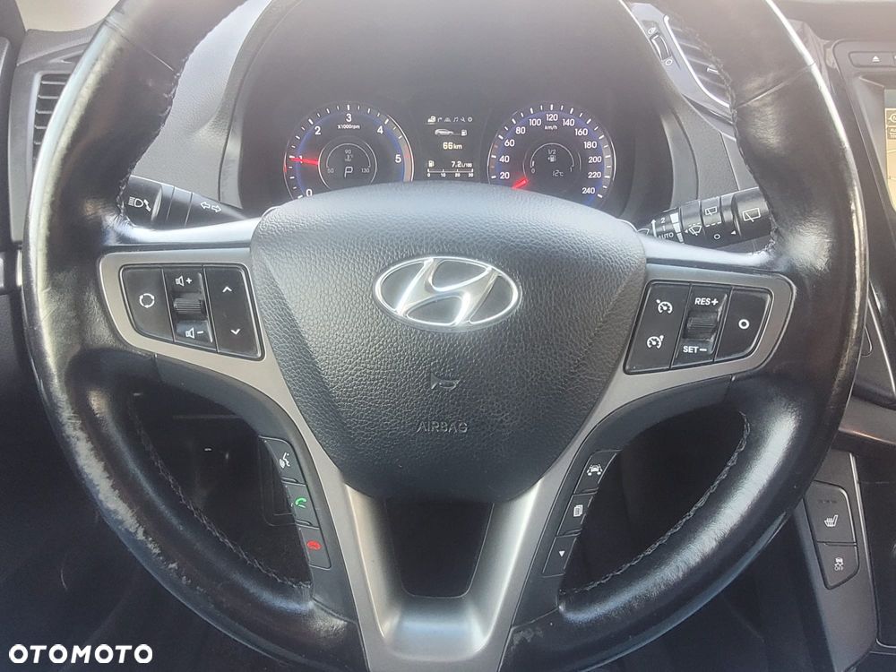 Hyundai i40 Kombi blue 1.7 CRDi DCT Premium - 16