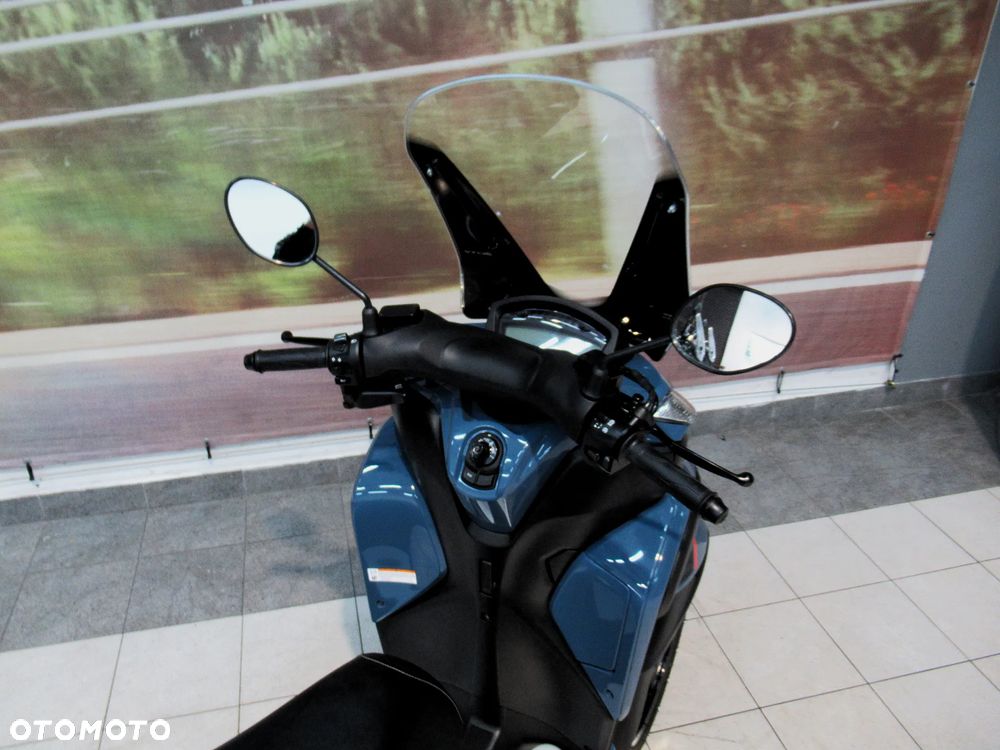 Yamaha Tricity - 12