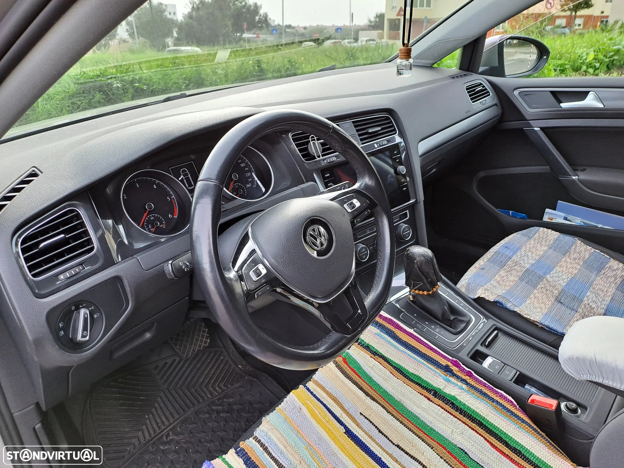 VW Golf Variant 1.6 TDi Highline DSG - 3