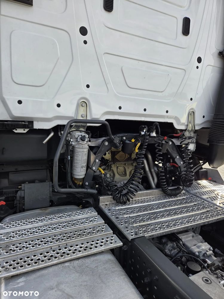 Mercedes-Benz ACTROS 1848 GIGA SPACE - 8
