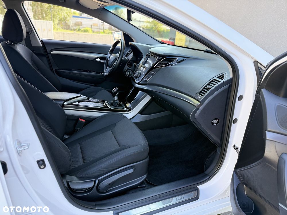 Hyundai i40 Kombi 1.6 Trend - 22