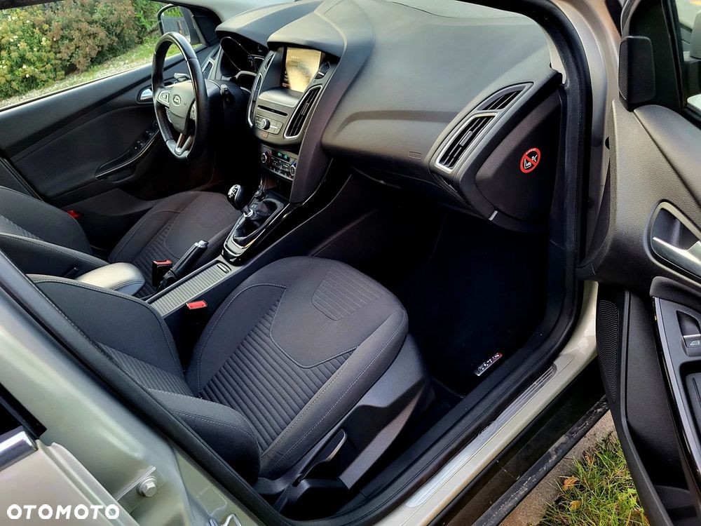 Ford Focus 1.5 TDCi Titanium ASS - 13
