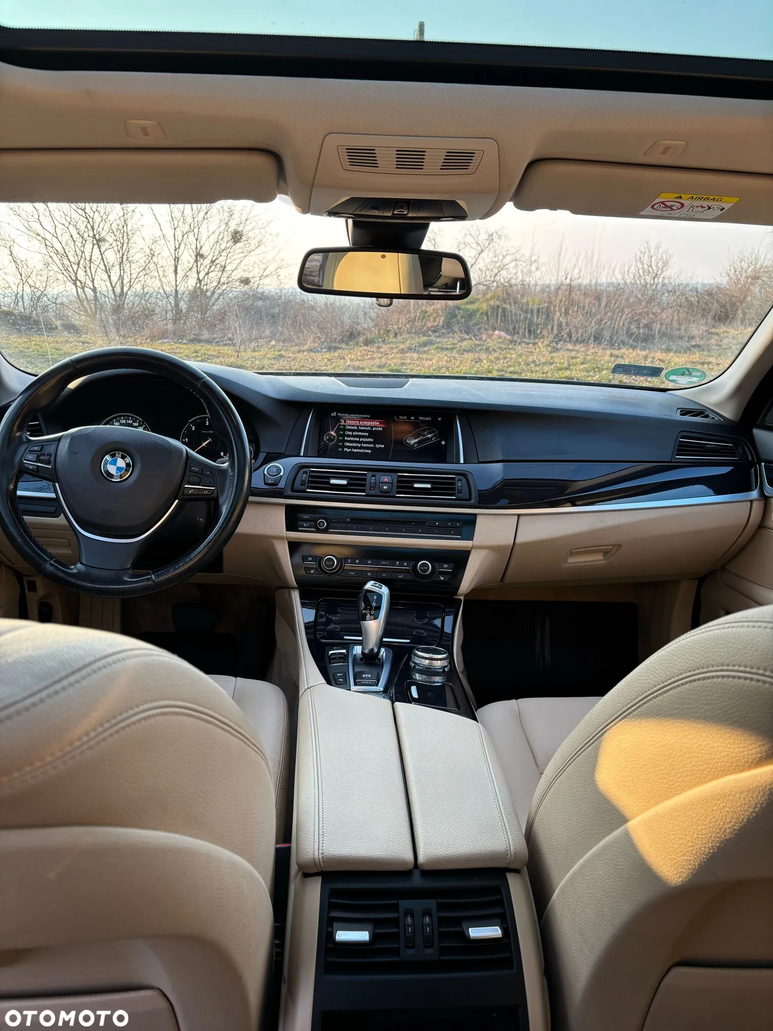 BMW Seria 5 520d xDrive Touring - 6