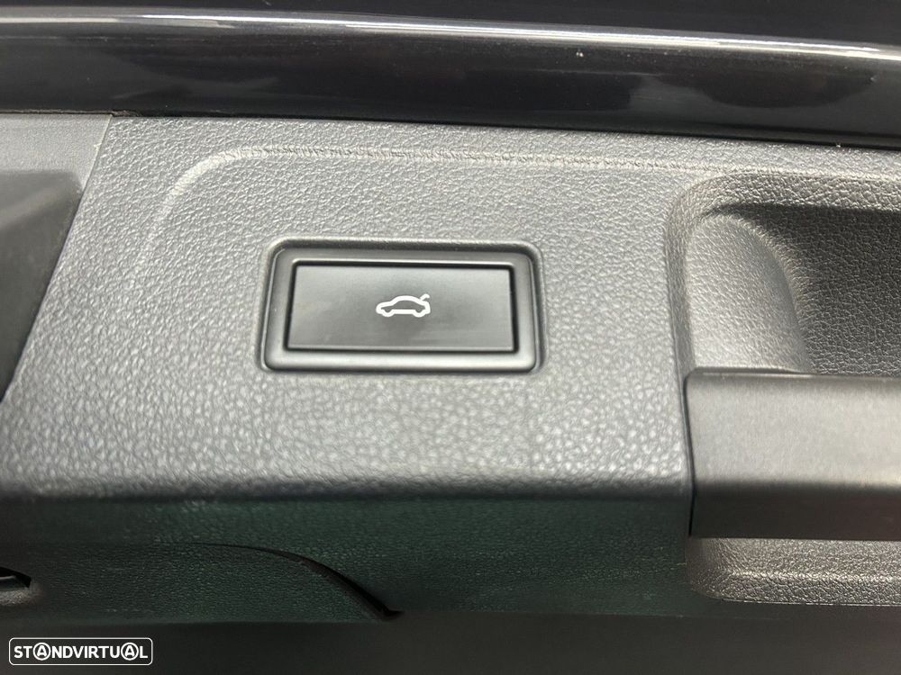 VW Passat Variant 1.5 TSI eHybrid Business DSG - 20