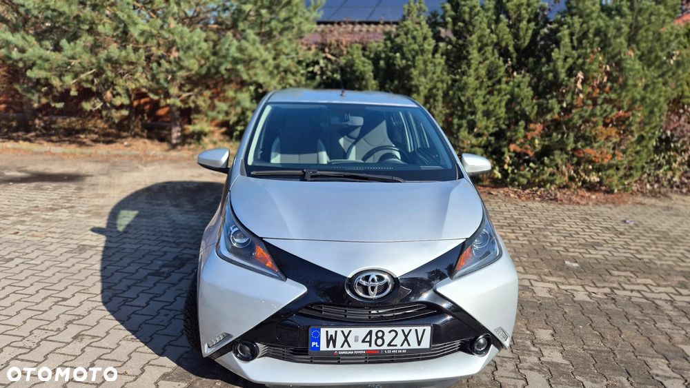 Toyota Aygo x-play - 8