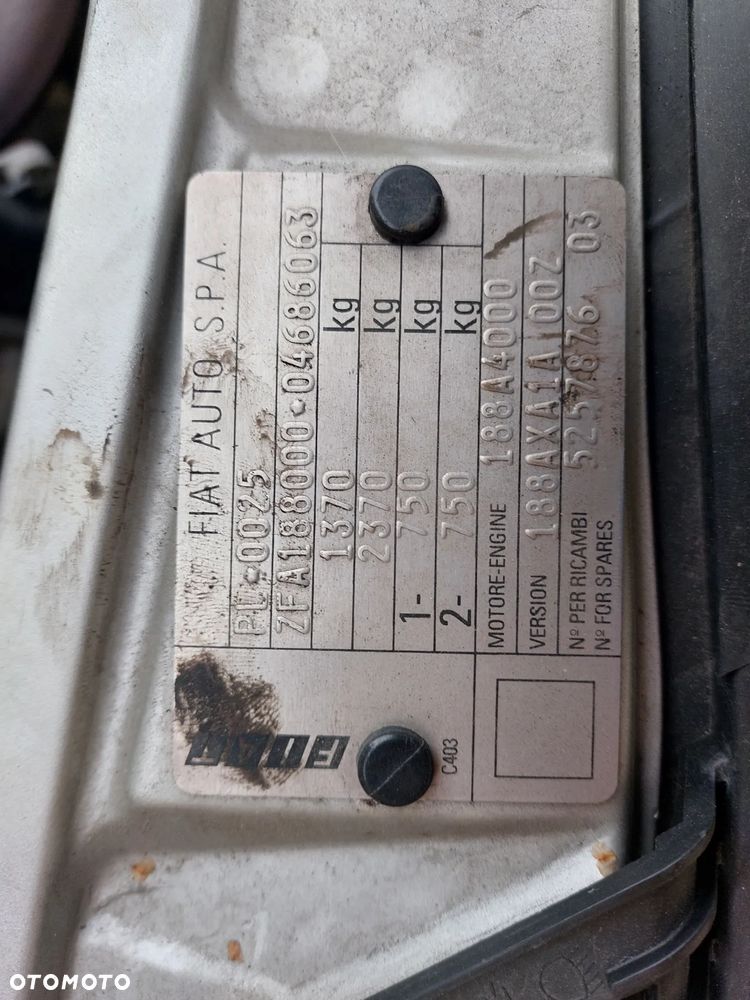 Klapa bagażnika FIAT PUNTO II LIFT 1.2B  maska,lampy,drzwi,klapa..... - 10