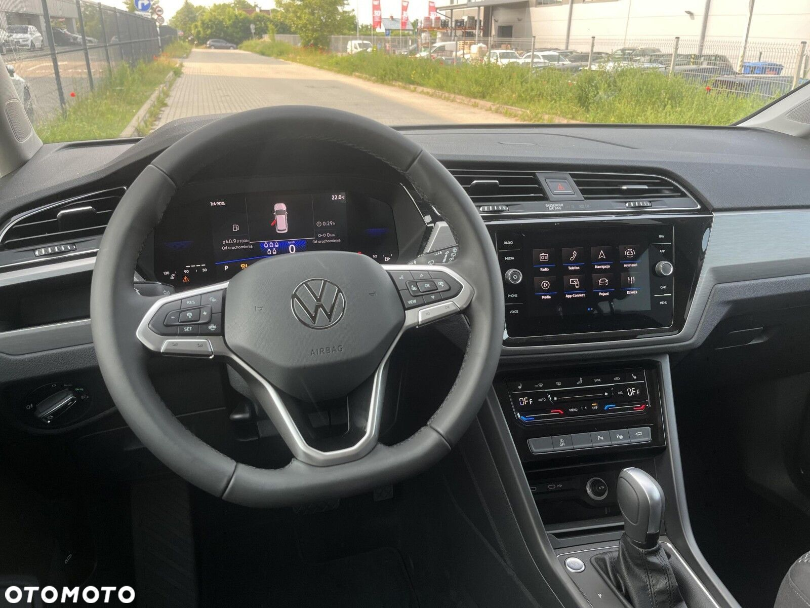 Volkswagen Touran - 14