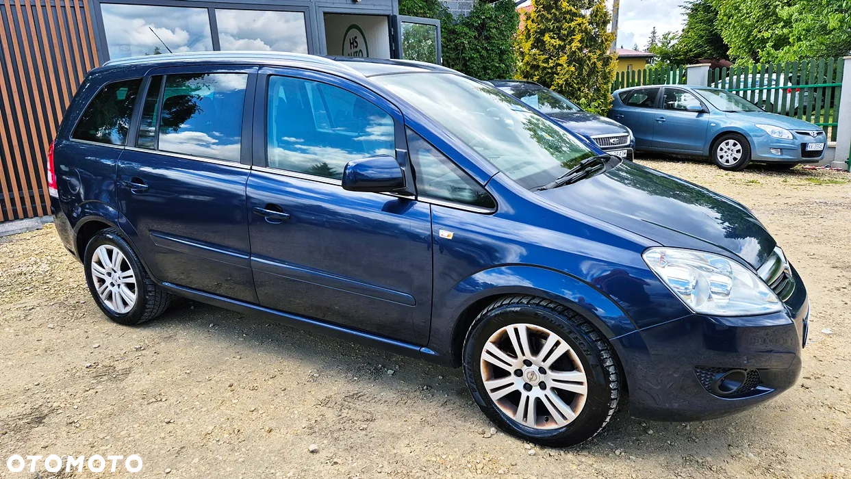 Opel Zafira 1.8 Cosmo - 9