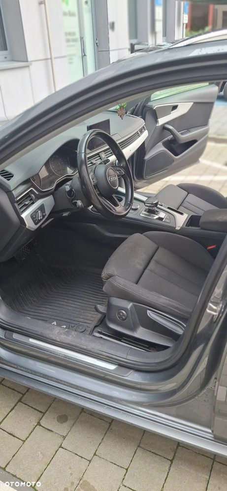 Audi A4 Avant - 13