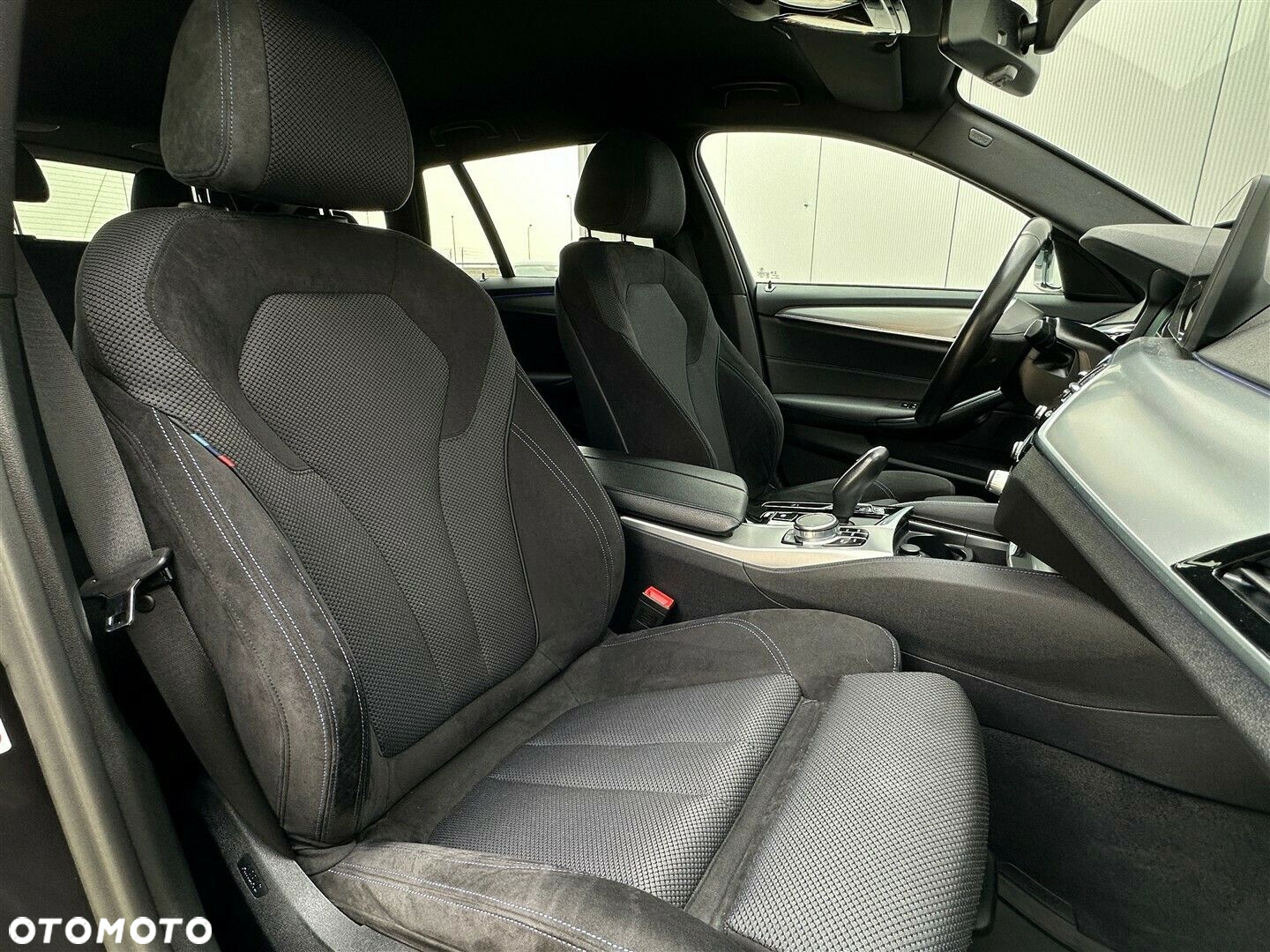 BMW Seria 5 520d xDrive M Sport sport - 30