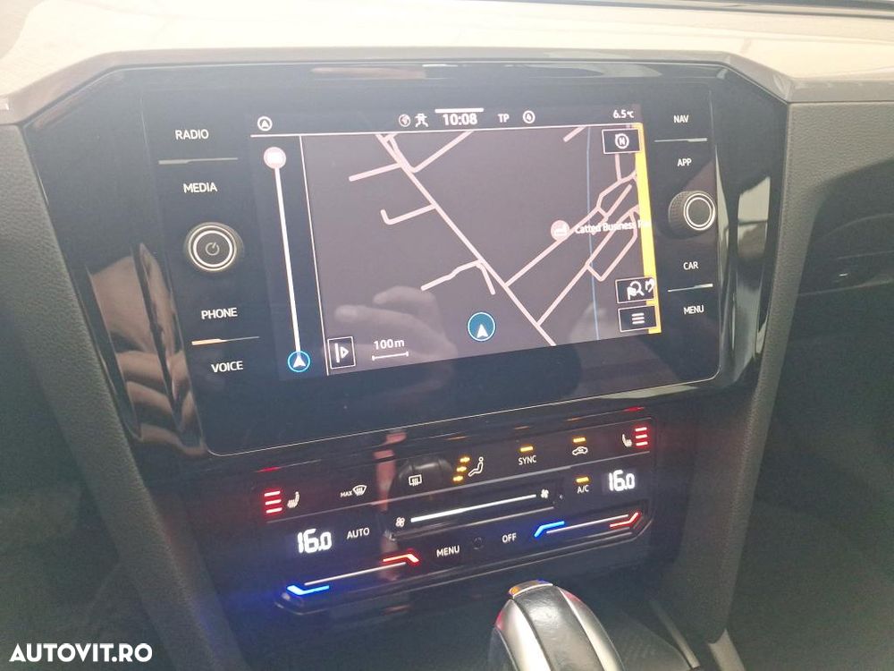 Volkswagen Passat - 5