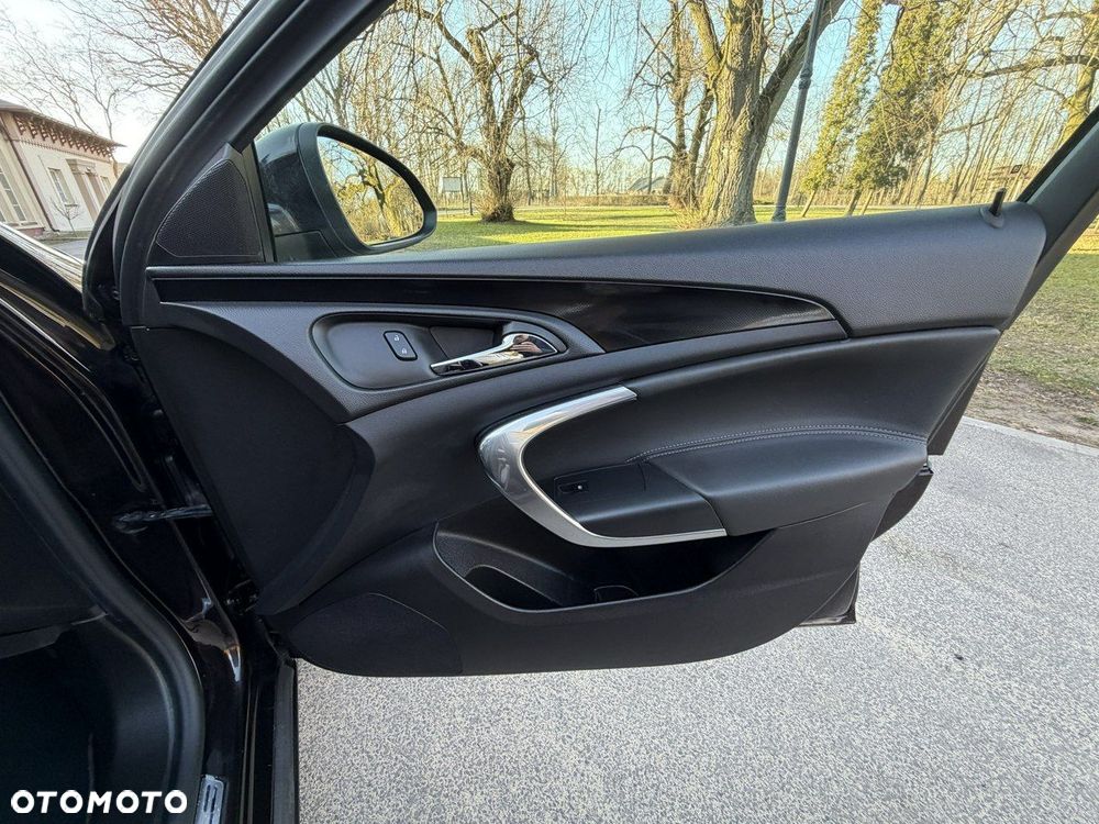 Opel Insignia - 31
