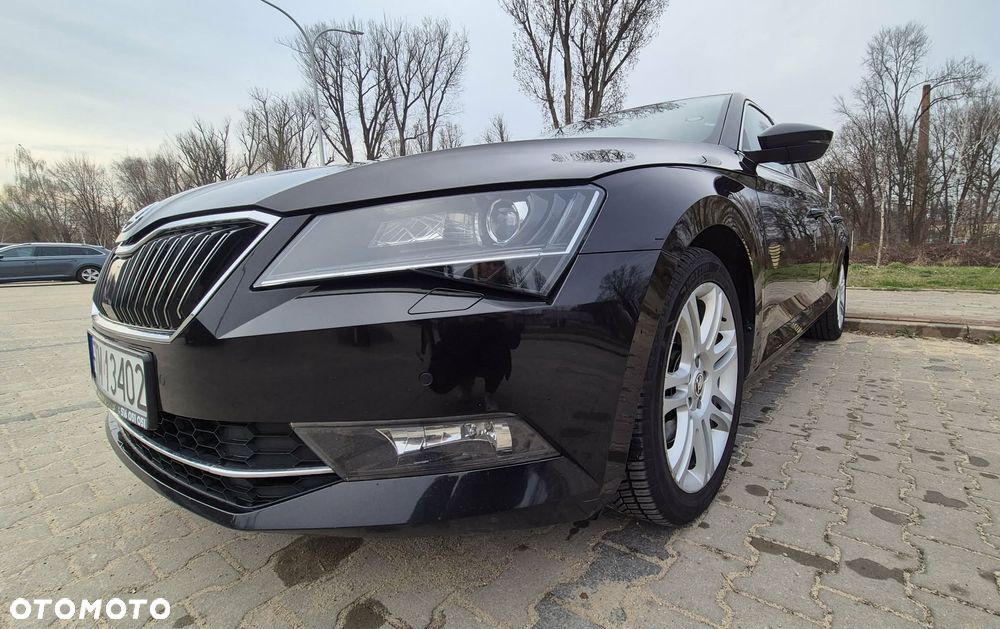 Skoda Superb 1.6 TDI GreenLine - 9