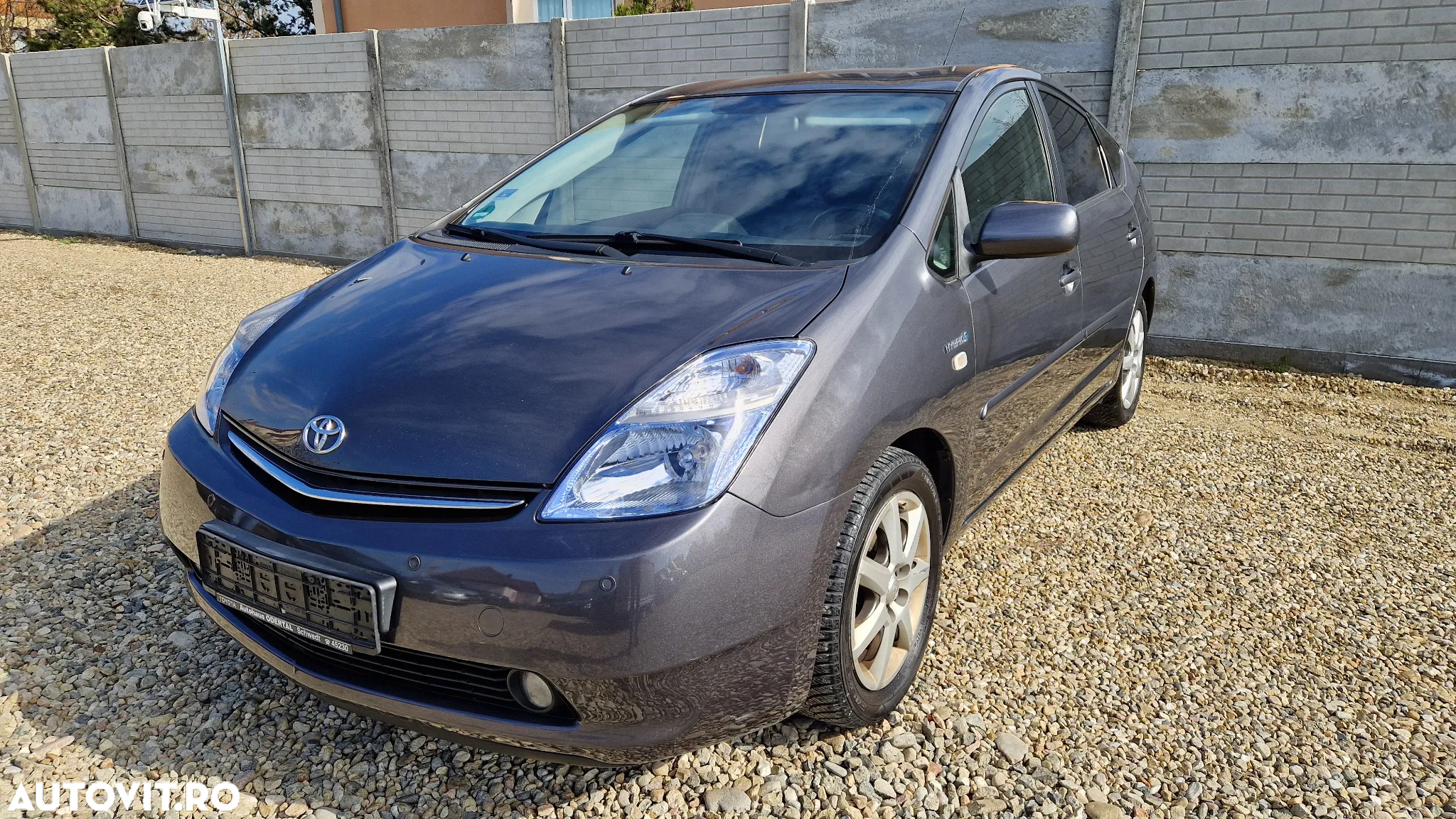 Toyota Prius - 13