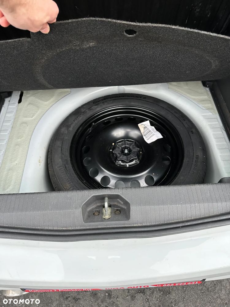 Opel Corsa 1.4 16V Color Edition - 20