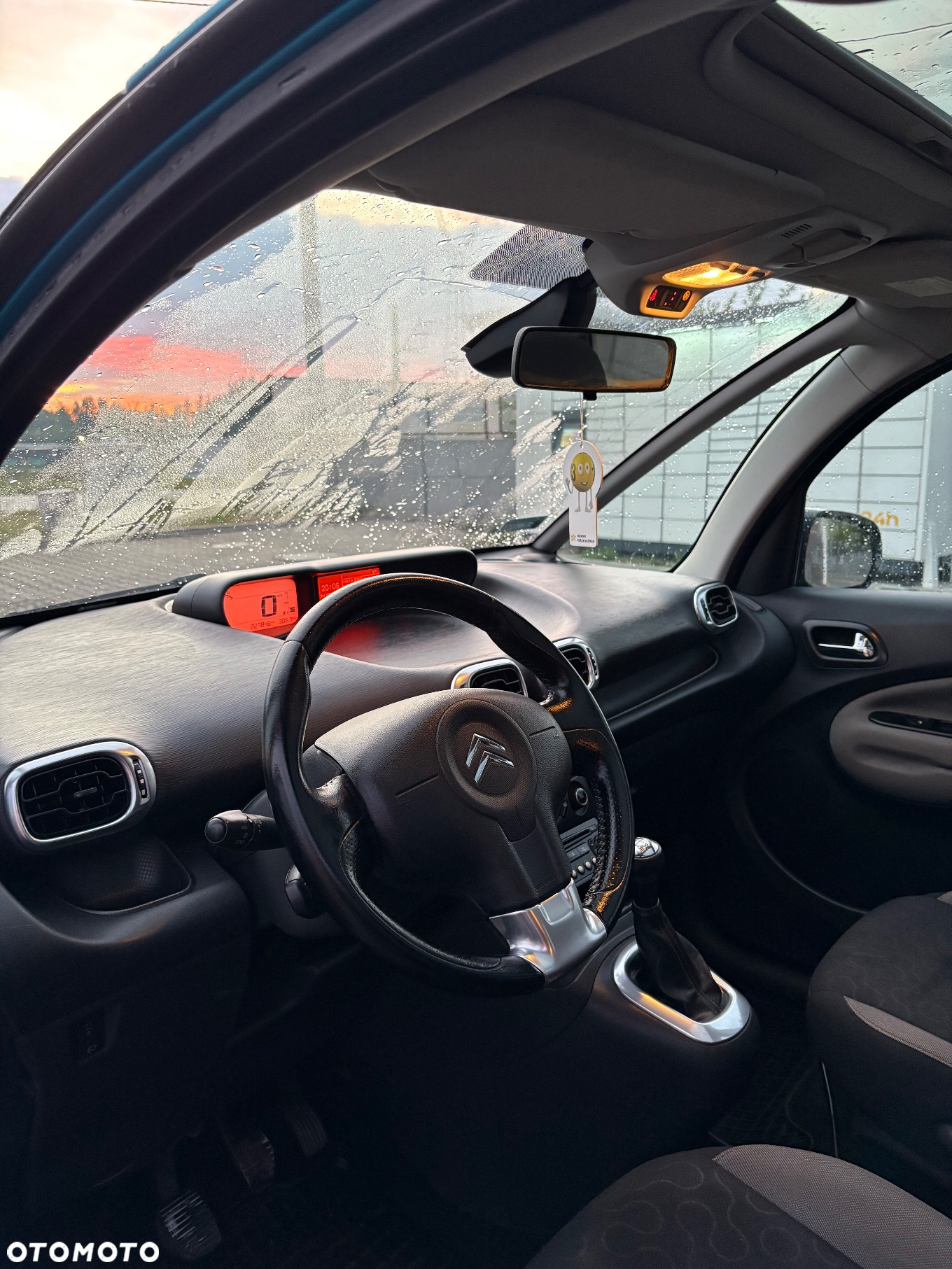 Citroën C3 Picasso 1.4i Exclusive - 7