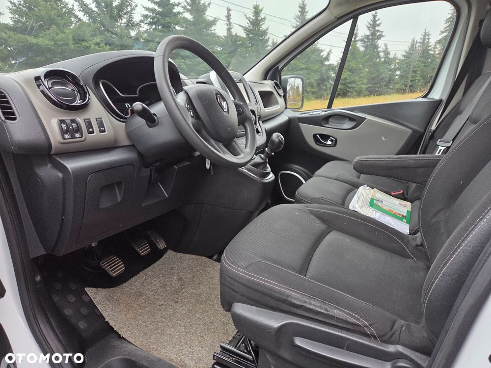Renault Trafic - 13