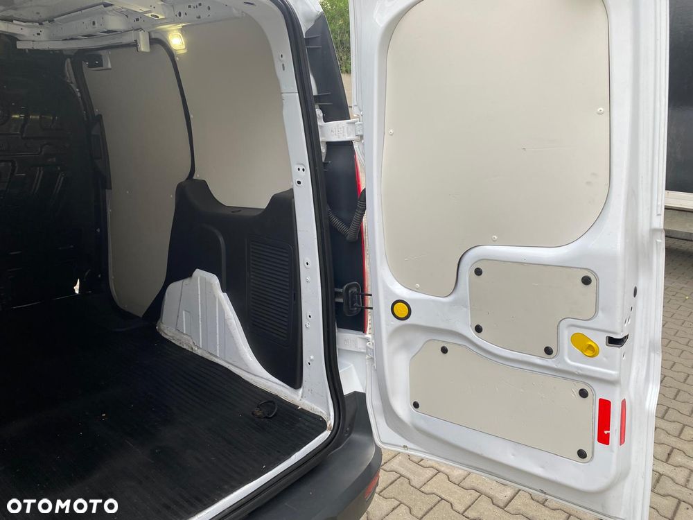 Ford CONNECT - 23