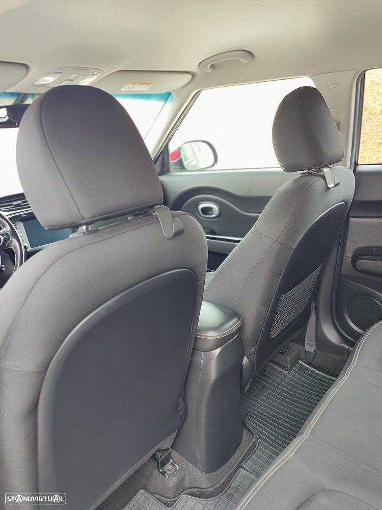 Kia Soul 1.6 CRDi TX - 13