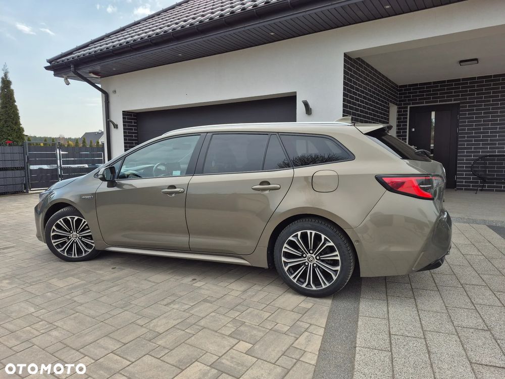 Toyota Corolla 2.0 Hybrid Comfort - 21