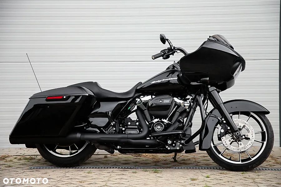 Harley-Davidson Touring Road Glide - 4