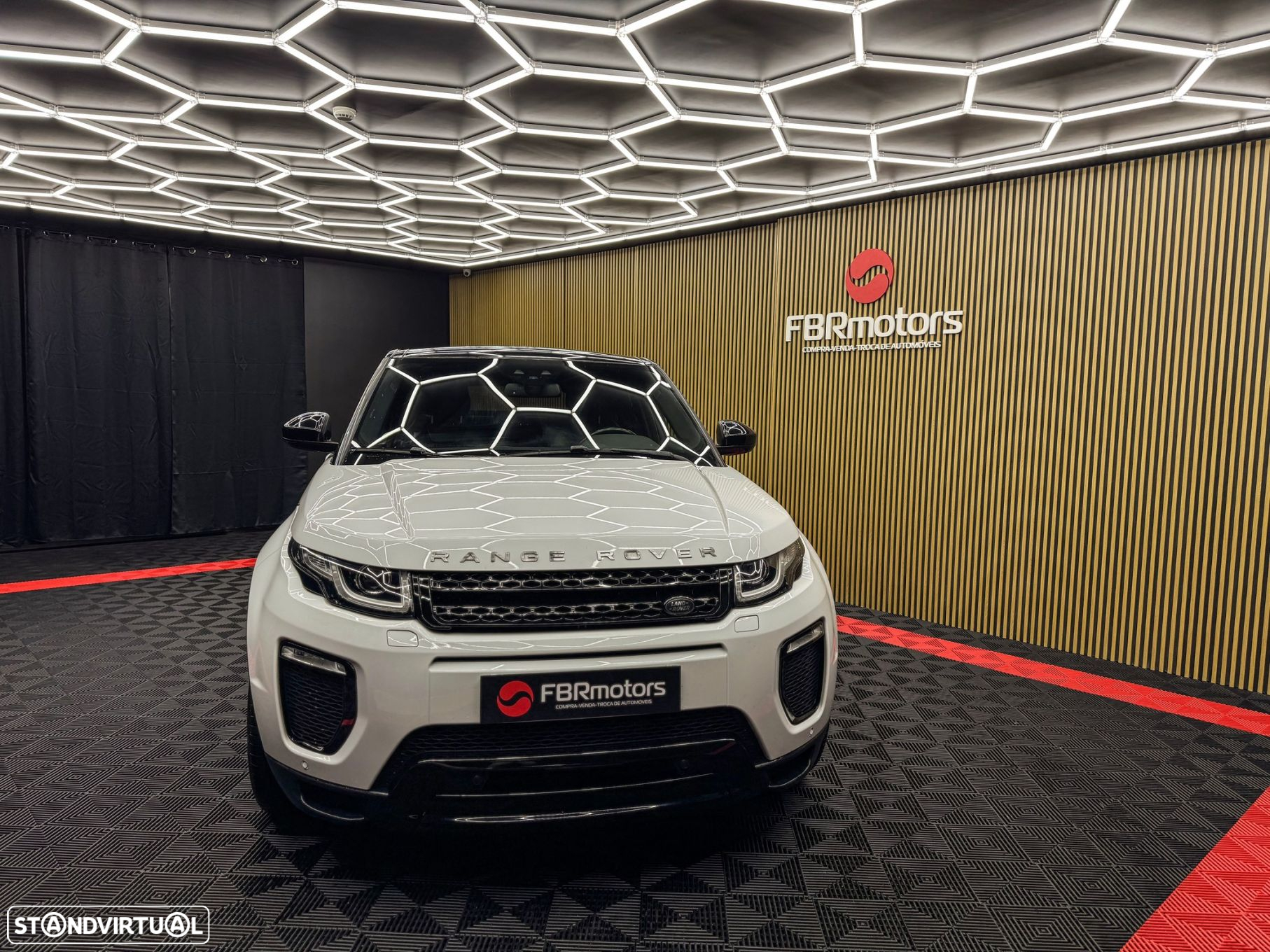 Land Rover Range Rover Evoque 2.0 TD4 HSE Dynamic Auto - 24