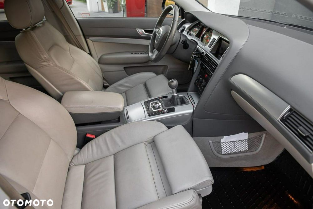 Audi A6 Avant - 25