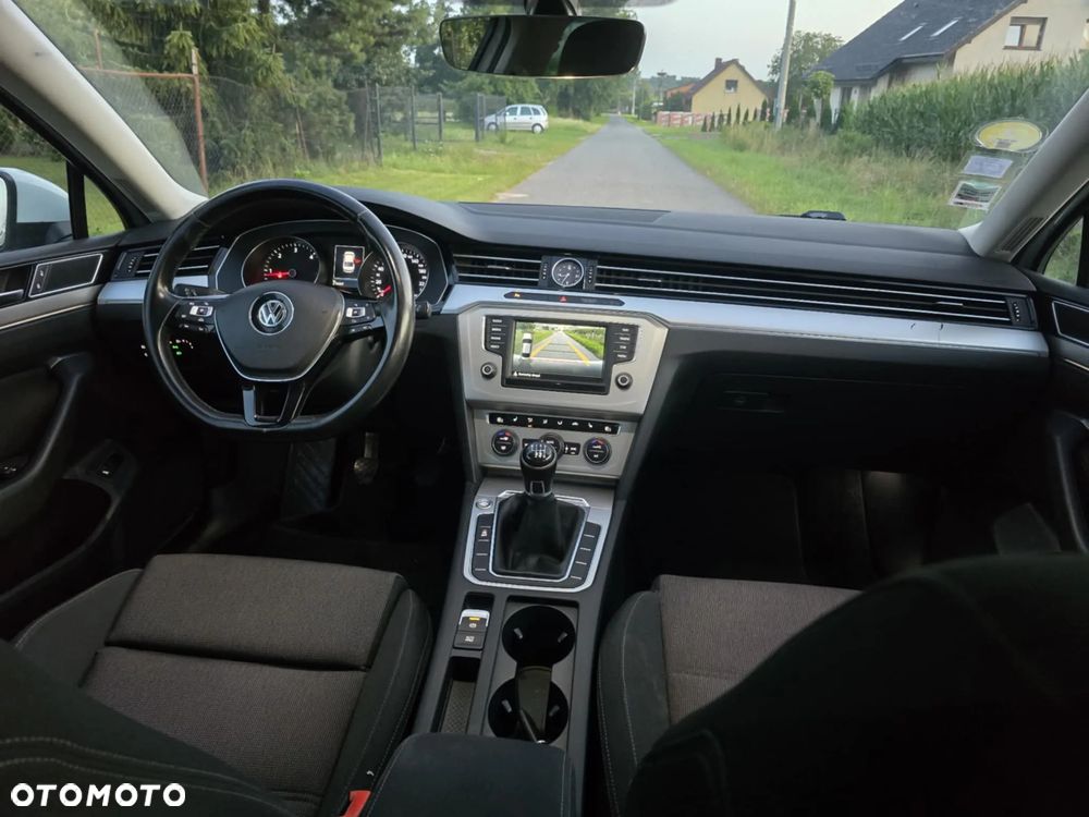 Volkswagen Passat 2.0 TDI (BlueMotion Technology) Comfortline - 10