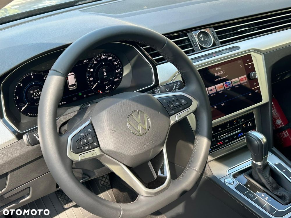 Volkswagen Passat - 6