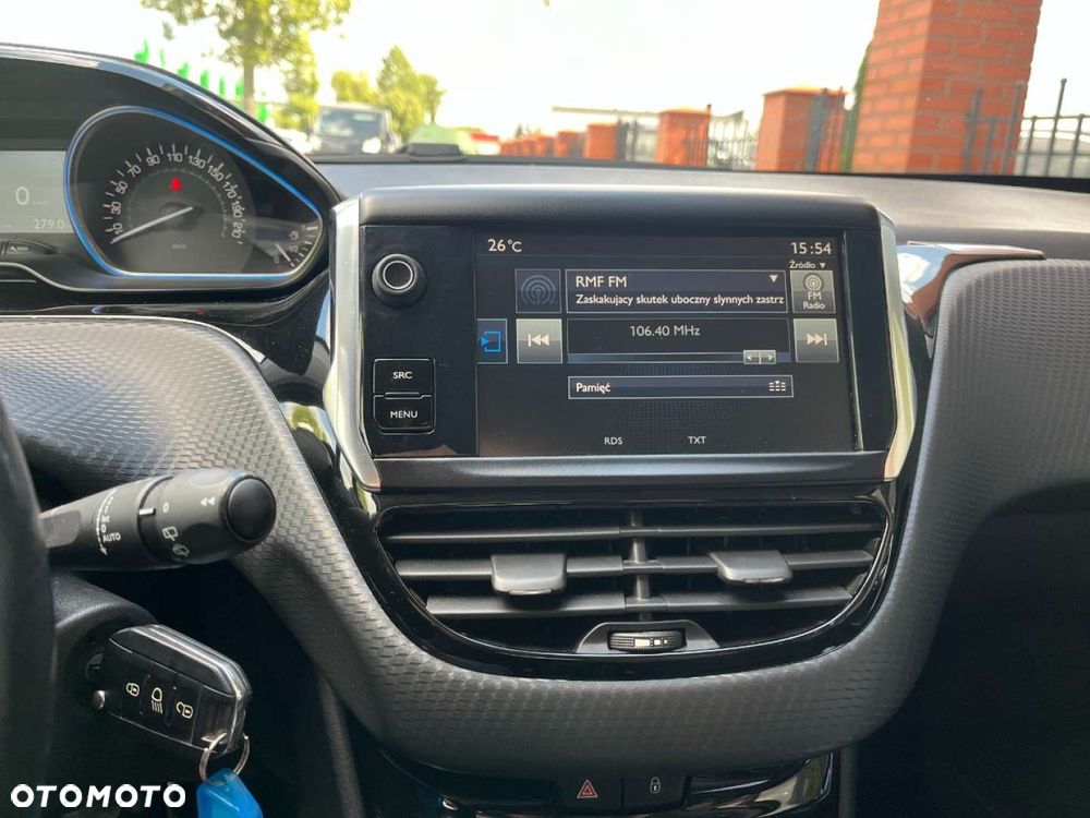 Peugeot 2008 1.6 BlueHDi Allure - 13