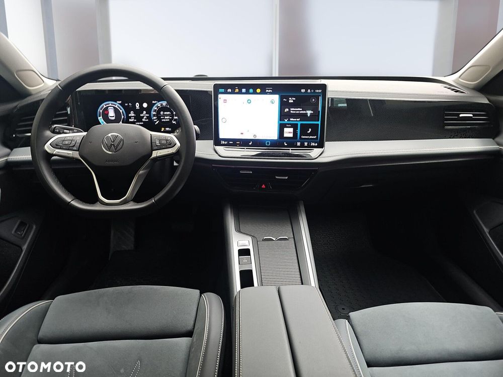 Volkswagen Passat - 8