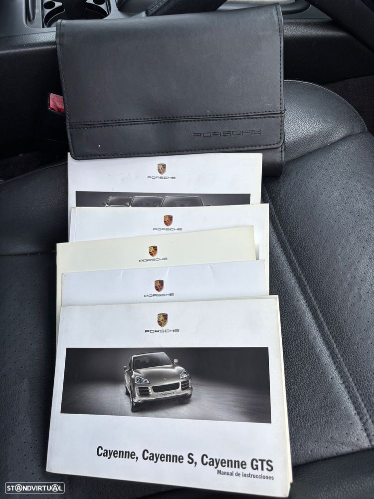 Porsche Cayenne Tiptronic - 14