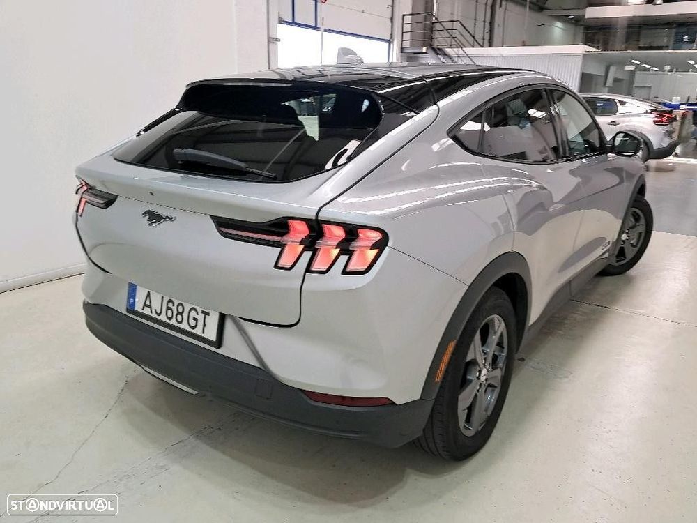 Ford Mustang Mach-E Alargada - 5