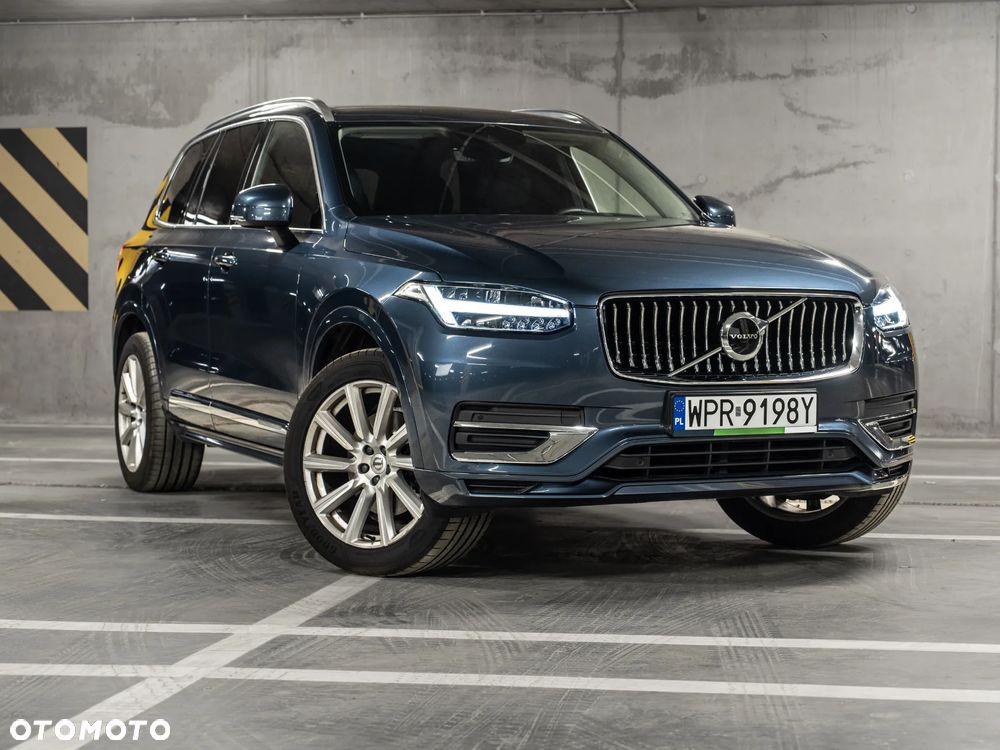 Volvo XC 90 B5 D AWD Momentum - 9