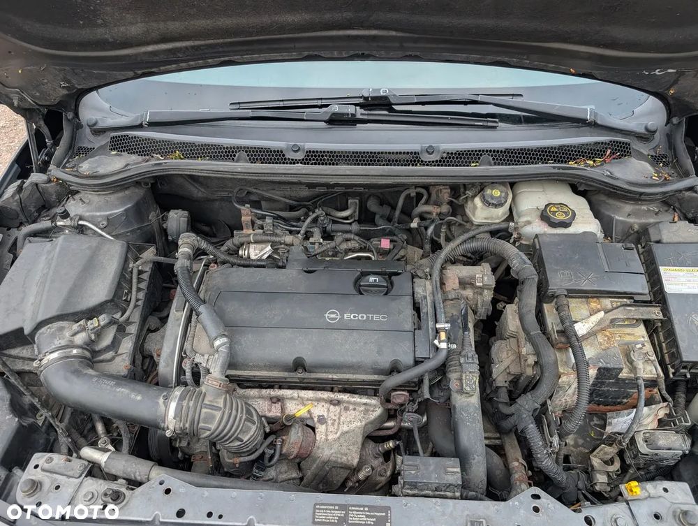 Opel Astra 1.6 T Cosmo - 11
