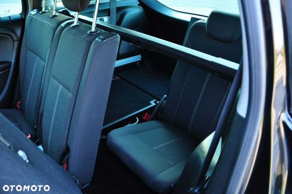 Opel Zafira - 25