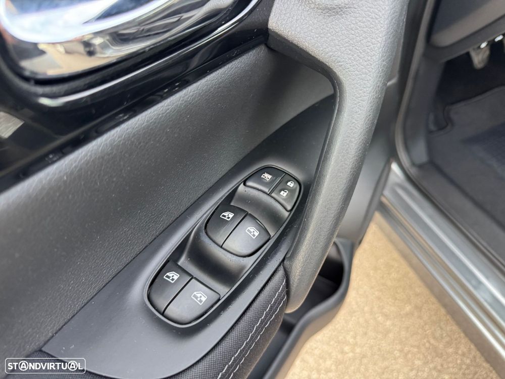 Nissan Qashqai 1.5 dCi Acenta C/Barras de Tejadilho - 22