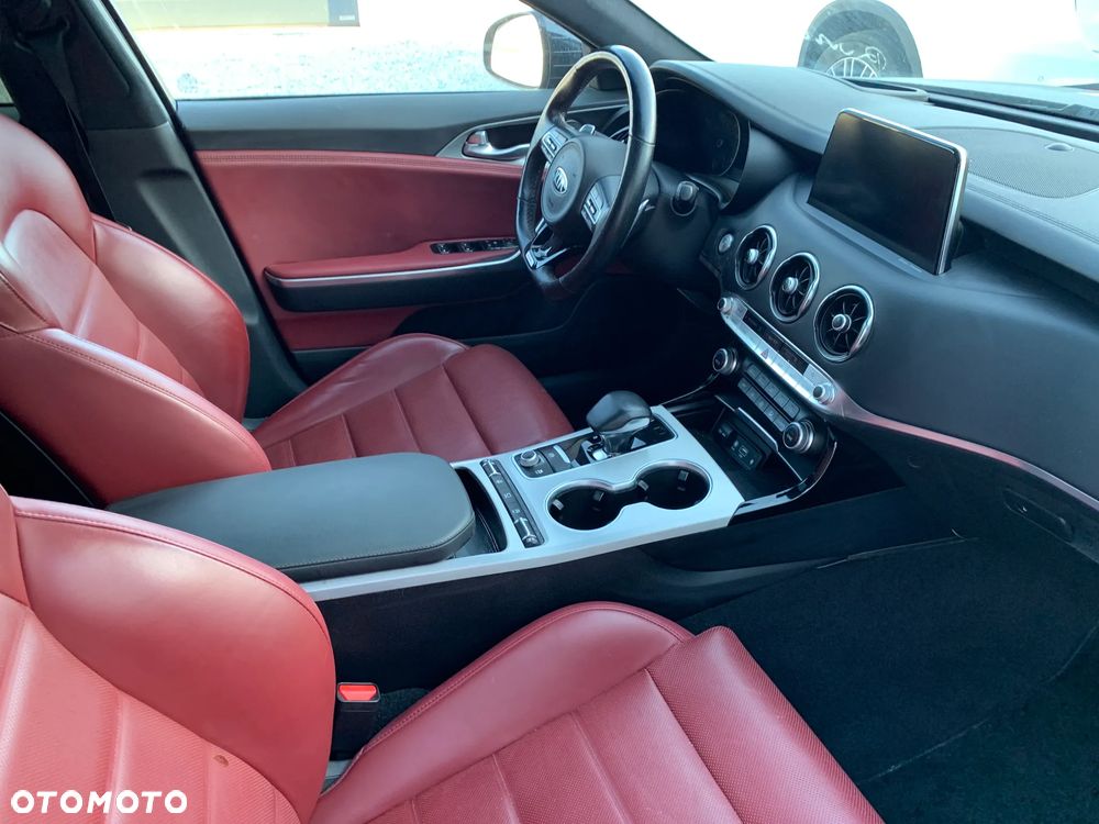 Kia Stinger 3.3 T-GDI AWD OPF GT - 13