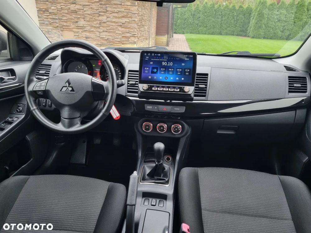 Mitsubishi Lancer - 22