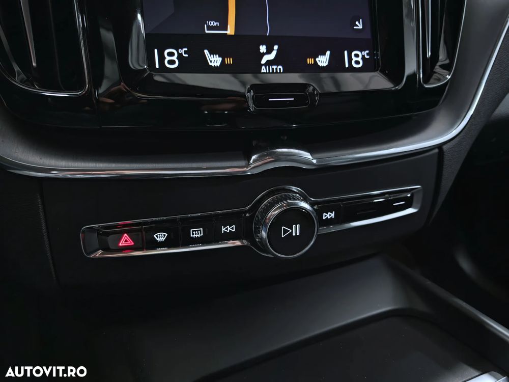 Volvo XC 60 D4 Geartronic Momentum - 23