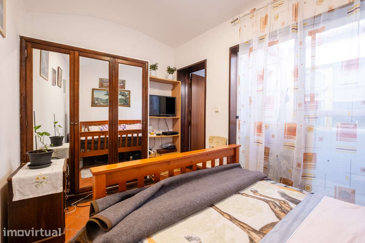 Casa T1 com Mezanine e Logradouro na Calheta – Ponta Delgada - Grande imagem: 4/9