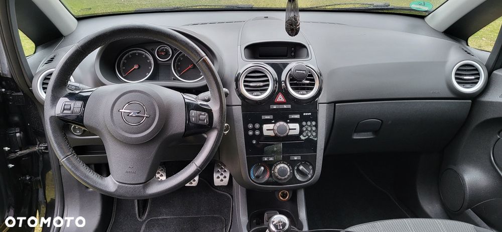 Opel Corsa - 8