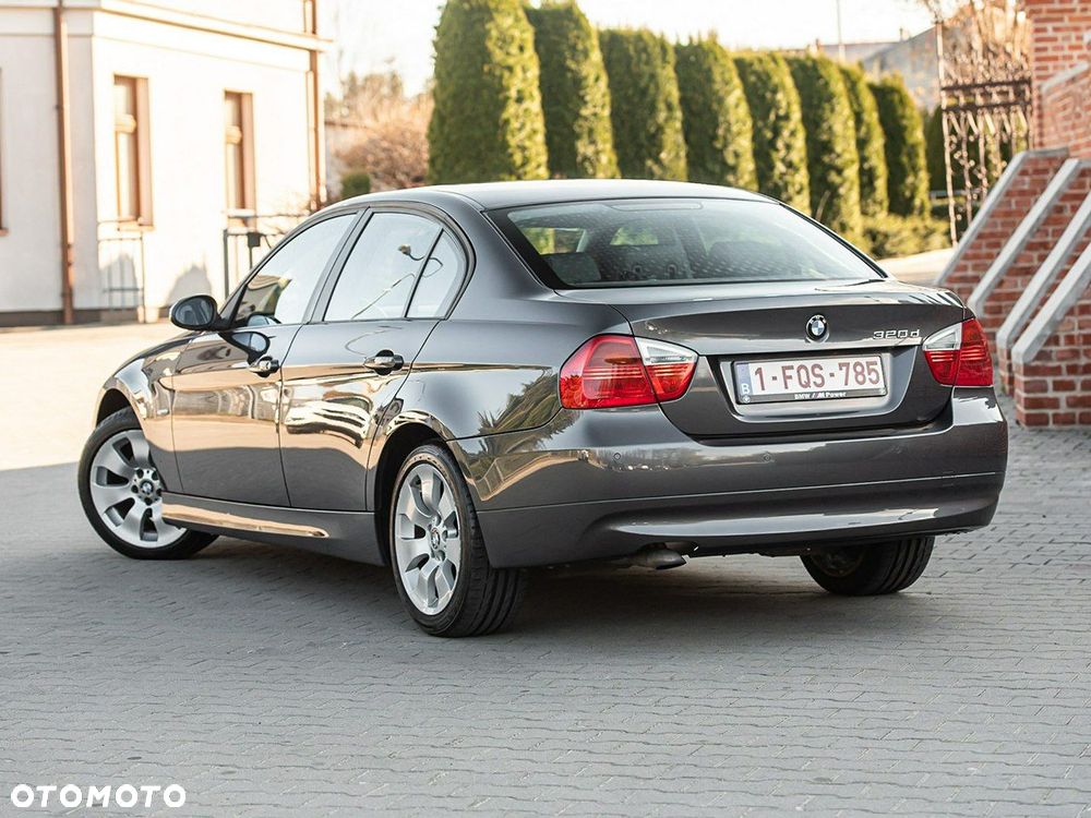 BMW Seria 3 320d - 14