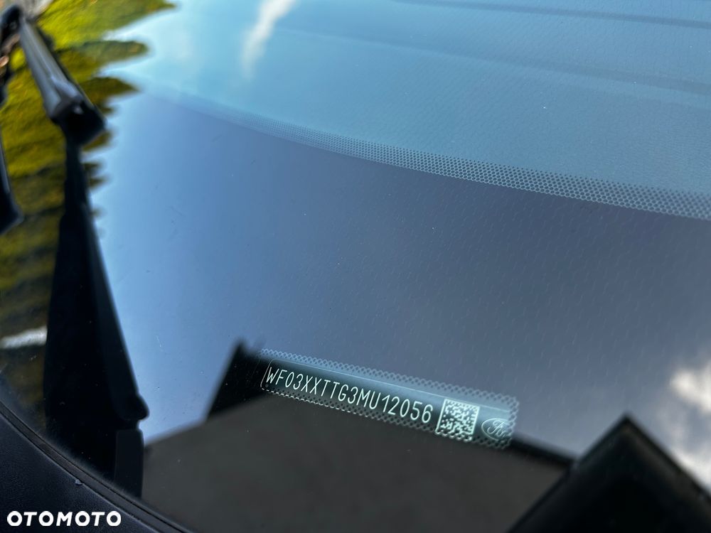 Ford Tourneo Custom - 22
