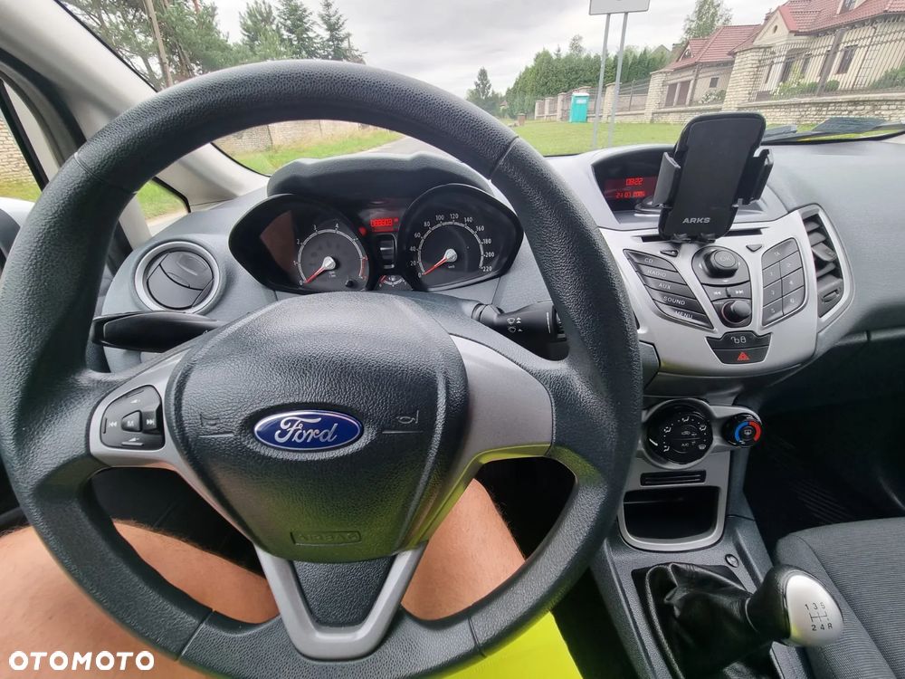 Ford Fiesta 1.25 Trend EU5 - 6