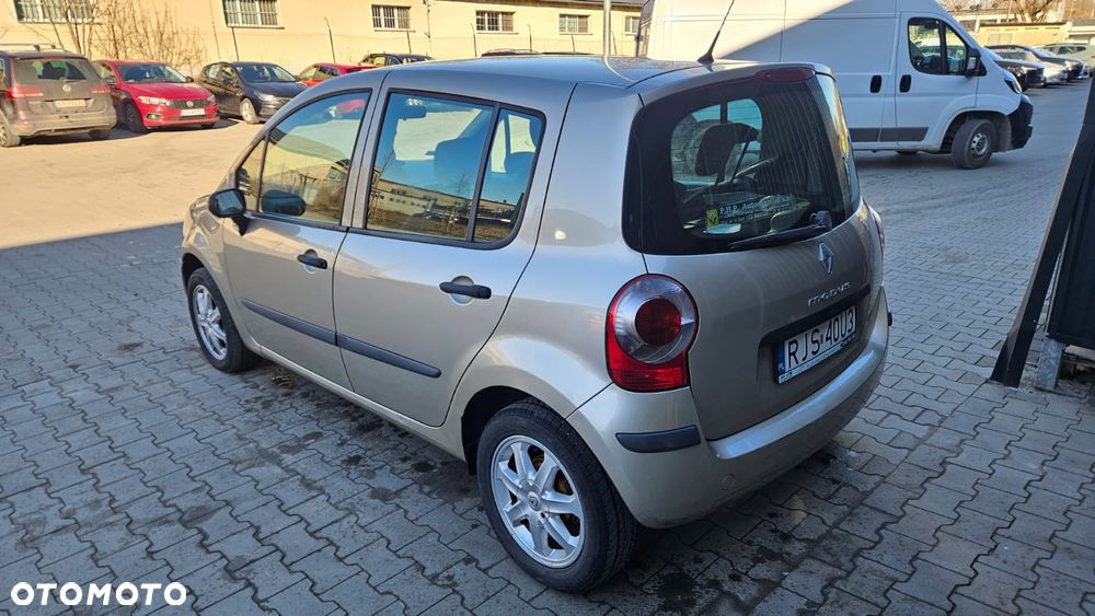 Renault Modus - 8