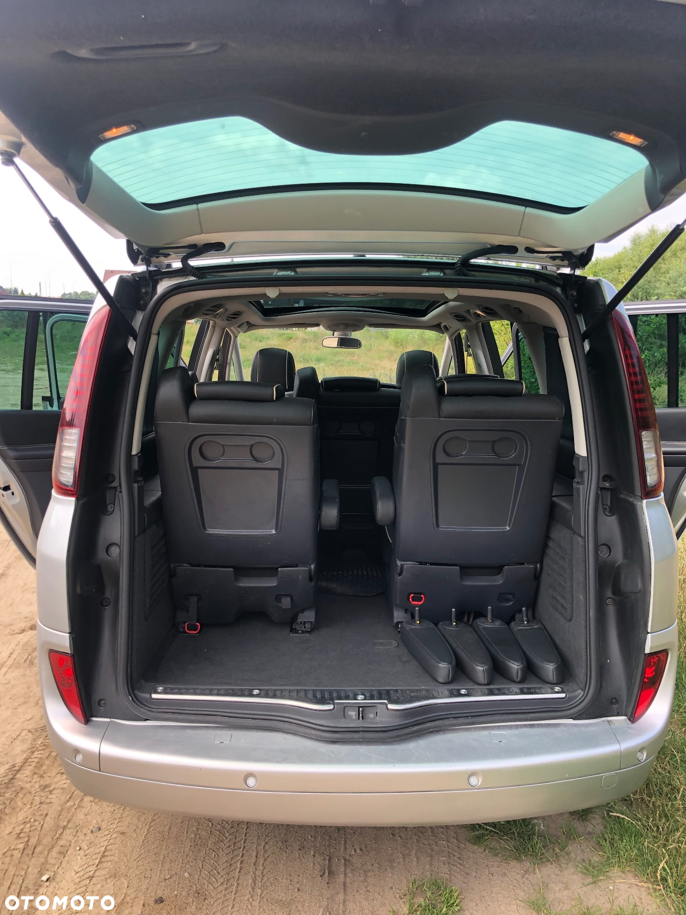 Renault Grand Espace 2.0 dCi FAP Initiale - 15