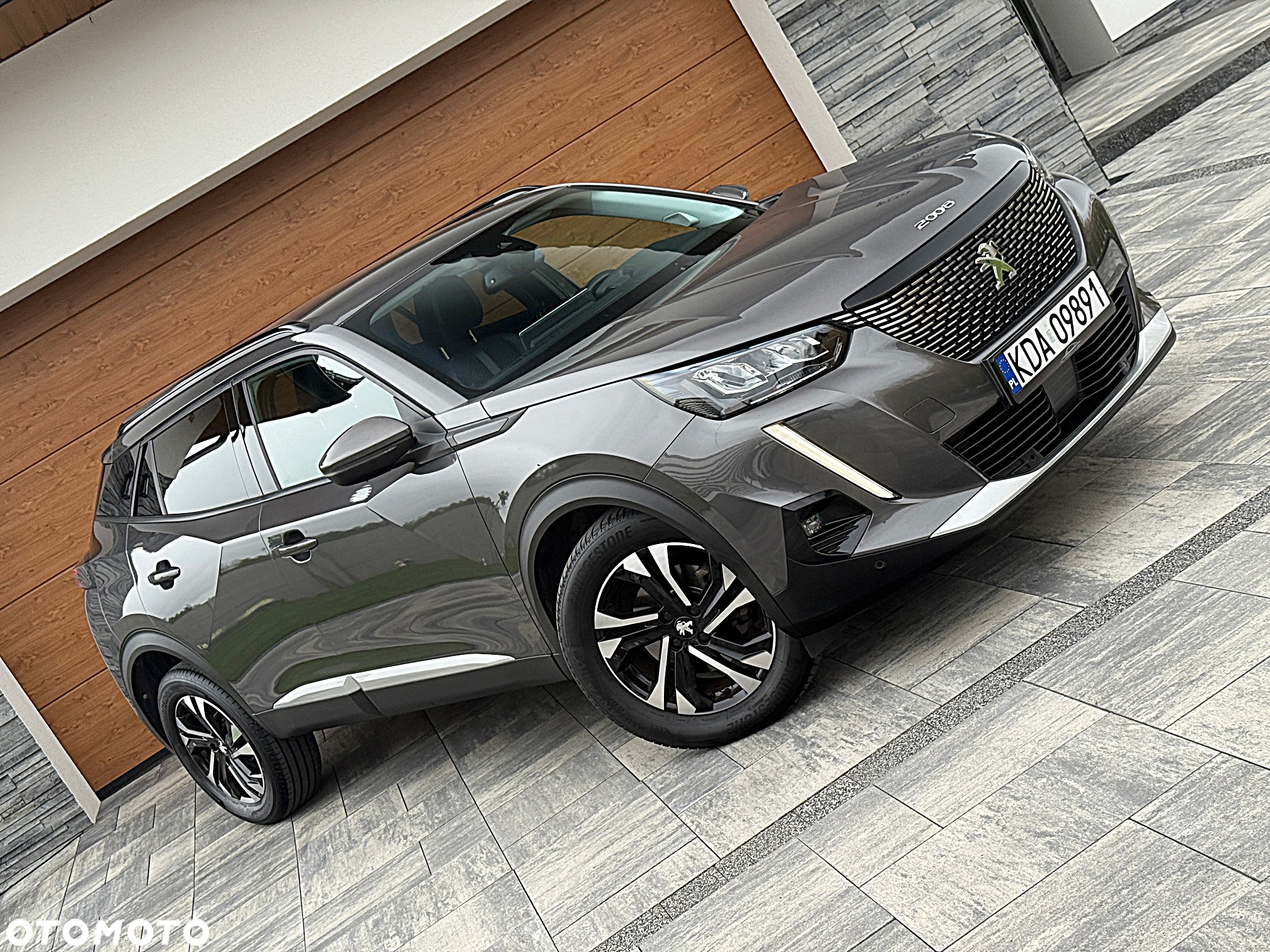 Peugeot 2008 1.5 BlueHDi Allure Pack S&S EAT8 - 23