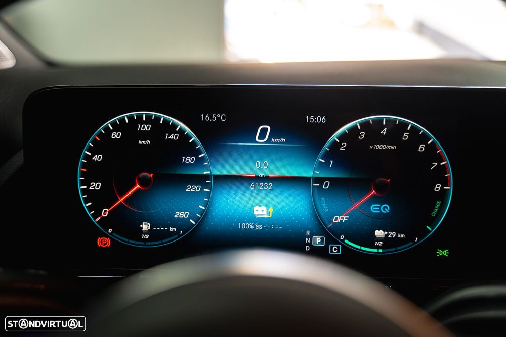 Mercedes-Benz GLA 250 e 8G-DCT AMG Line - 13