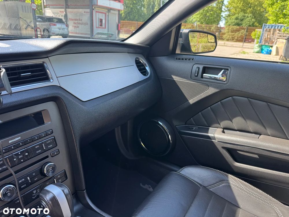 Ford Mustang 3.7 V6 Premium - 13